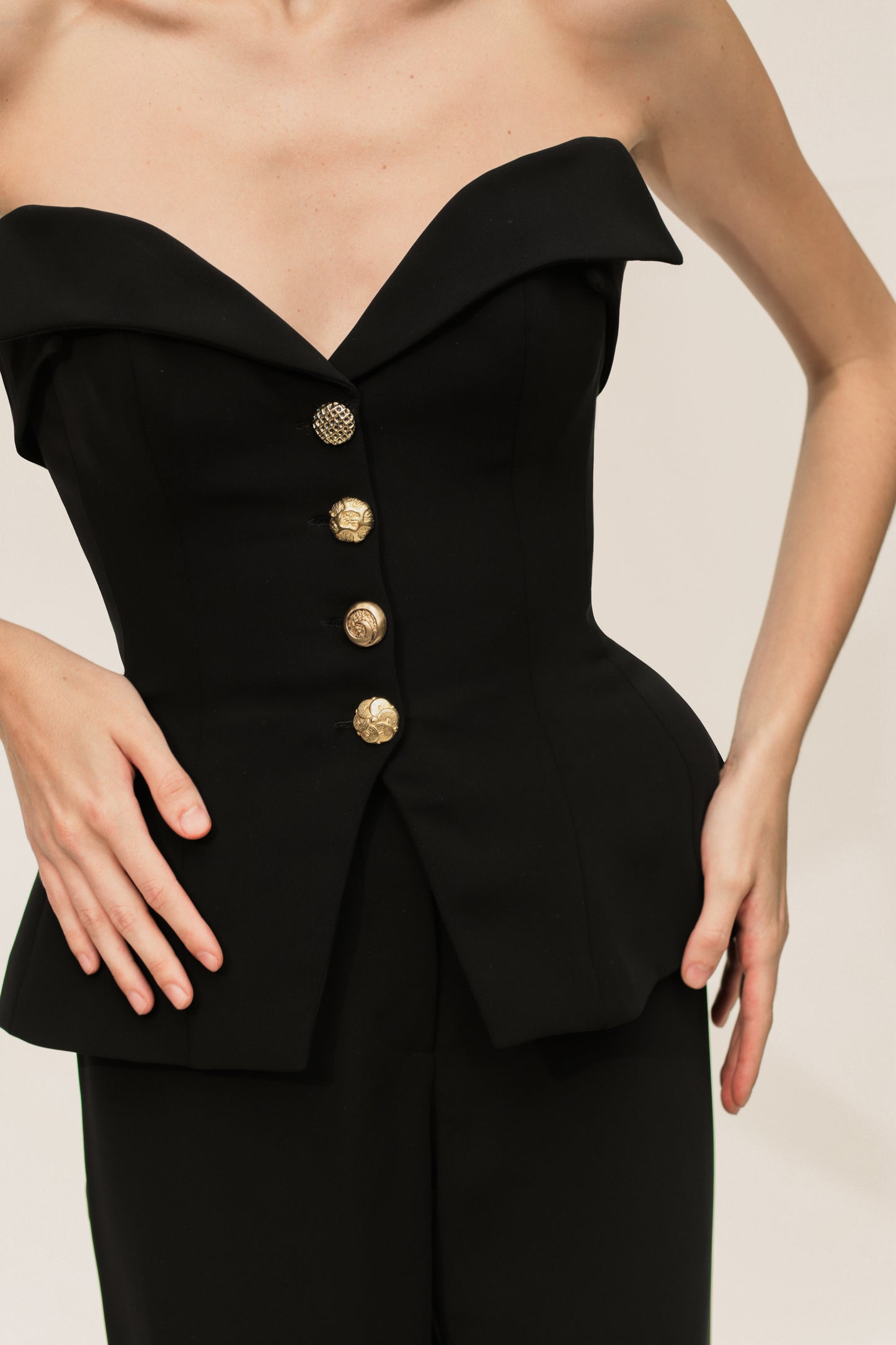 STREAPLESS BLAZER SET